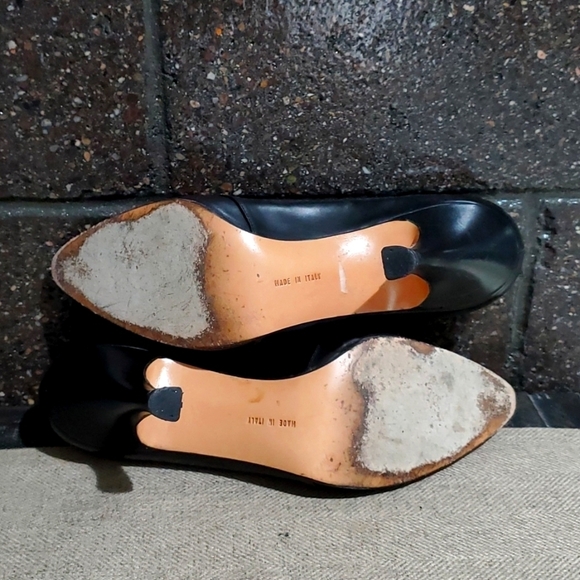 SALVATORE FERRAGAMO BLACK HEELS GOLD GANCINI HORSE BIT LEATHER OLD MONEY - Picture 11 of 12